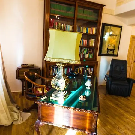 Giovannarolla House 4*