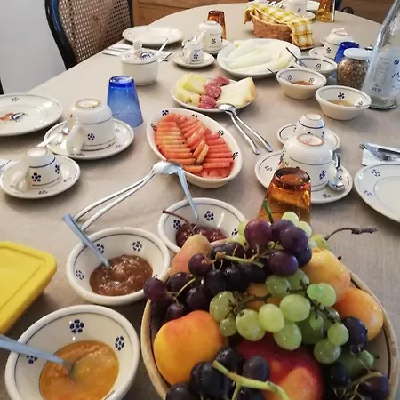 Giovannarolla House أوستوني