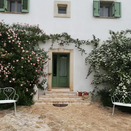 Giovannarolla House فندق مبيت وإفطار أوستوني