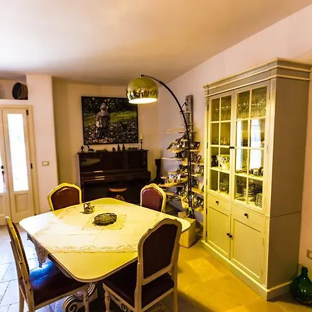 Giovannarolla House Couette-café Ostuni