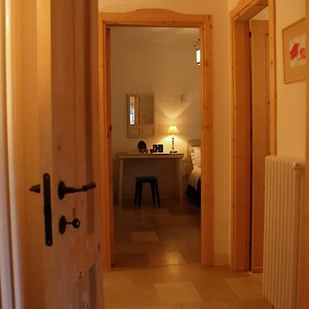 Giovannarolla House Bed & Breakfast 4*